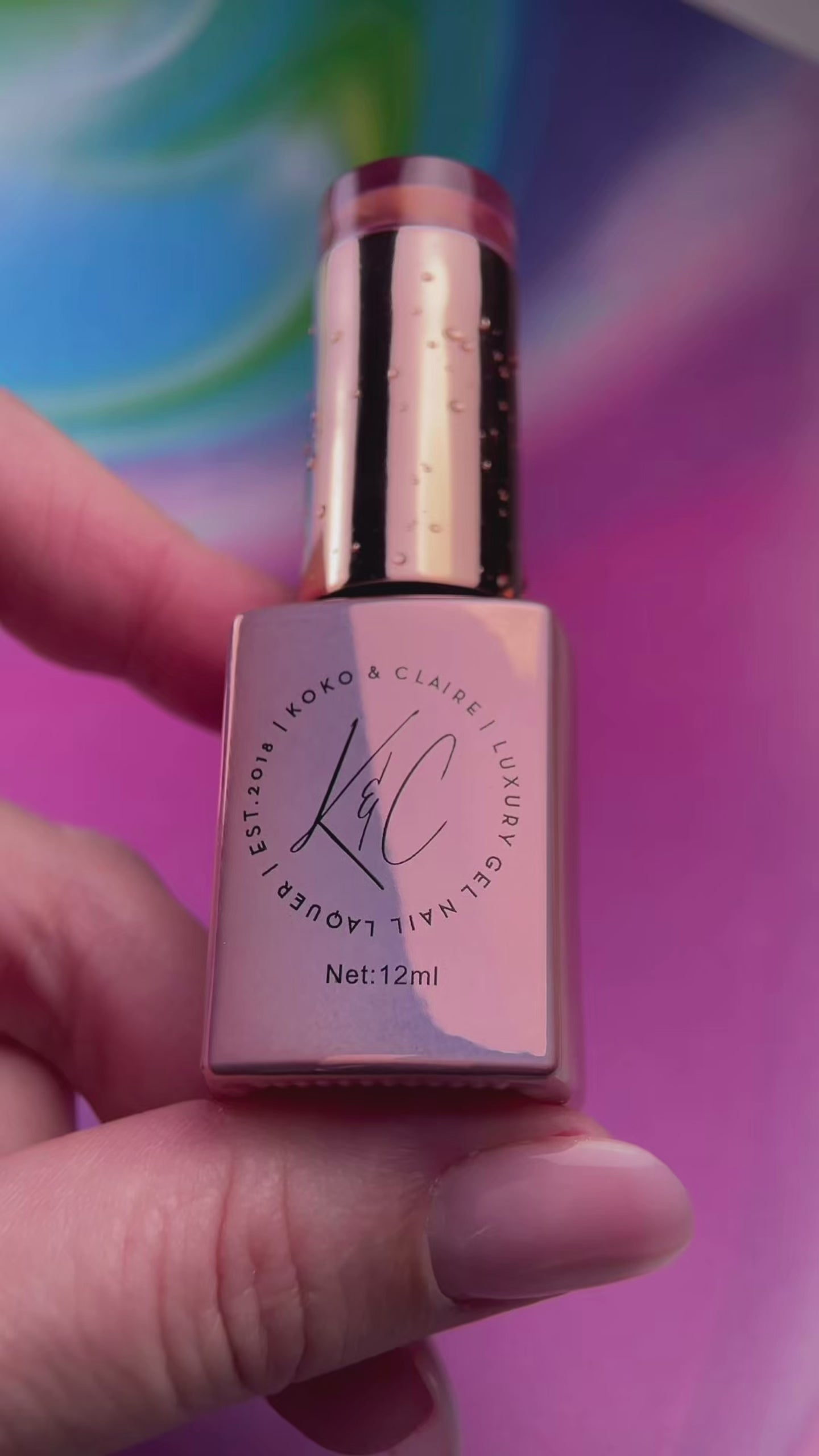 
                  
                    Load and play video in Gallery viewer, 579 - Peach Fizz  (Cat-eye) - Hema Free | Koko &amp;amp; Claire Gel Polish
                  
                